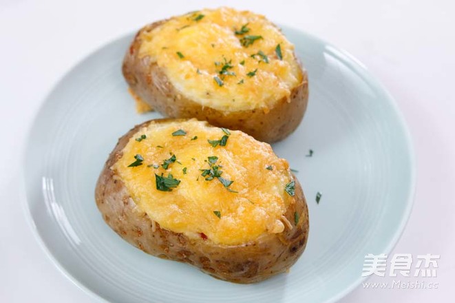 Baked Potatoes with Eggs and Bacon recipe