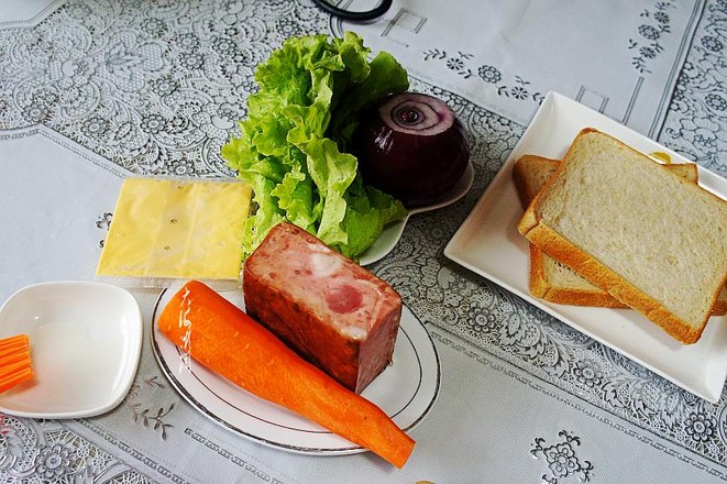 Quick Breakfast Ham and Vegetable Sandwich recipe