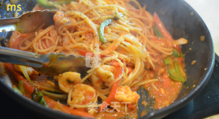 Tomato Seafood Spaghetti recipe