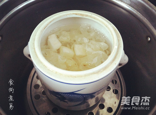 Rock Sugar Tremella Soup recipe