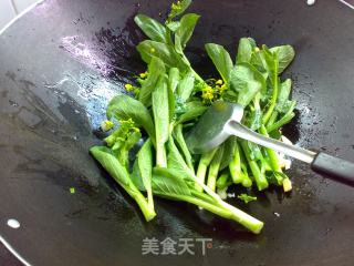 Stir-fried Choy Sum with Oyster Sauce recipe