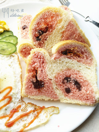 Red Yeast Two-color Toast recipe