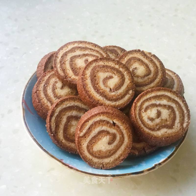 Three-color Spiral Biscuits recipe