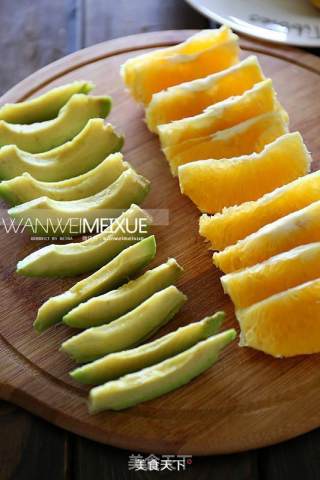 Avocado Sweet Orange Salad recipe