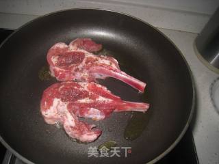 Lamb Chops with Black Pepper recipe