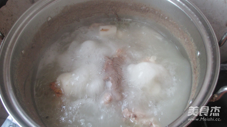 Yam and Mushroom Bone Soup recipe