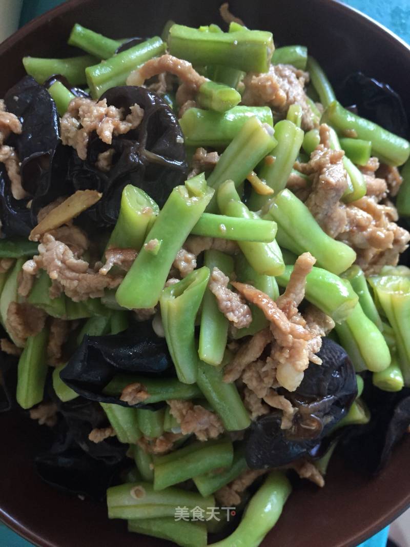 Stir-fried Pork with String Beans recipe