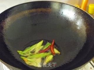 [refreshing Cold Dish] Eating Broccoli Stalks Skillfully---spicy Broccoli Stalks recipe