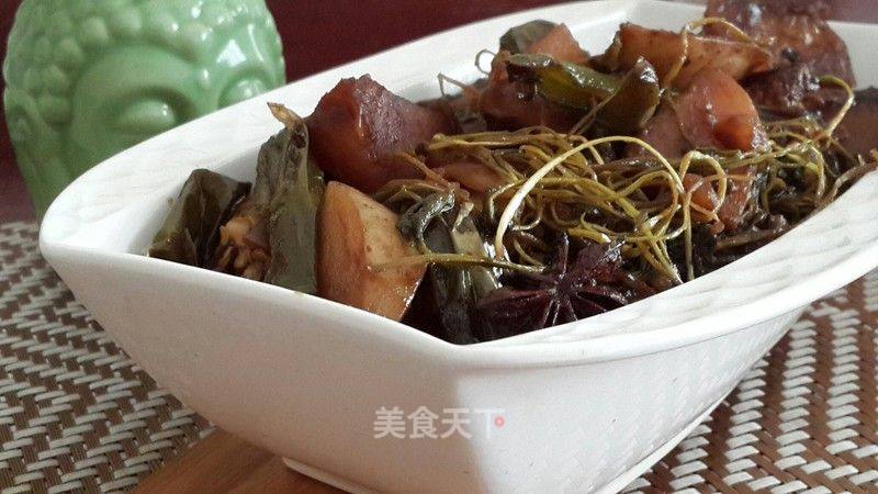 Potato Stew with Chili and Pickles recipe