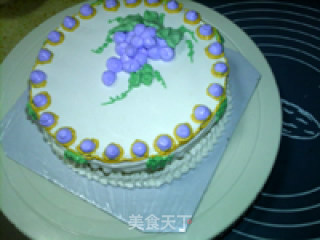 Grape Decorated Cake recipe