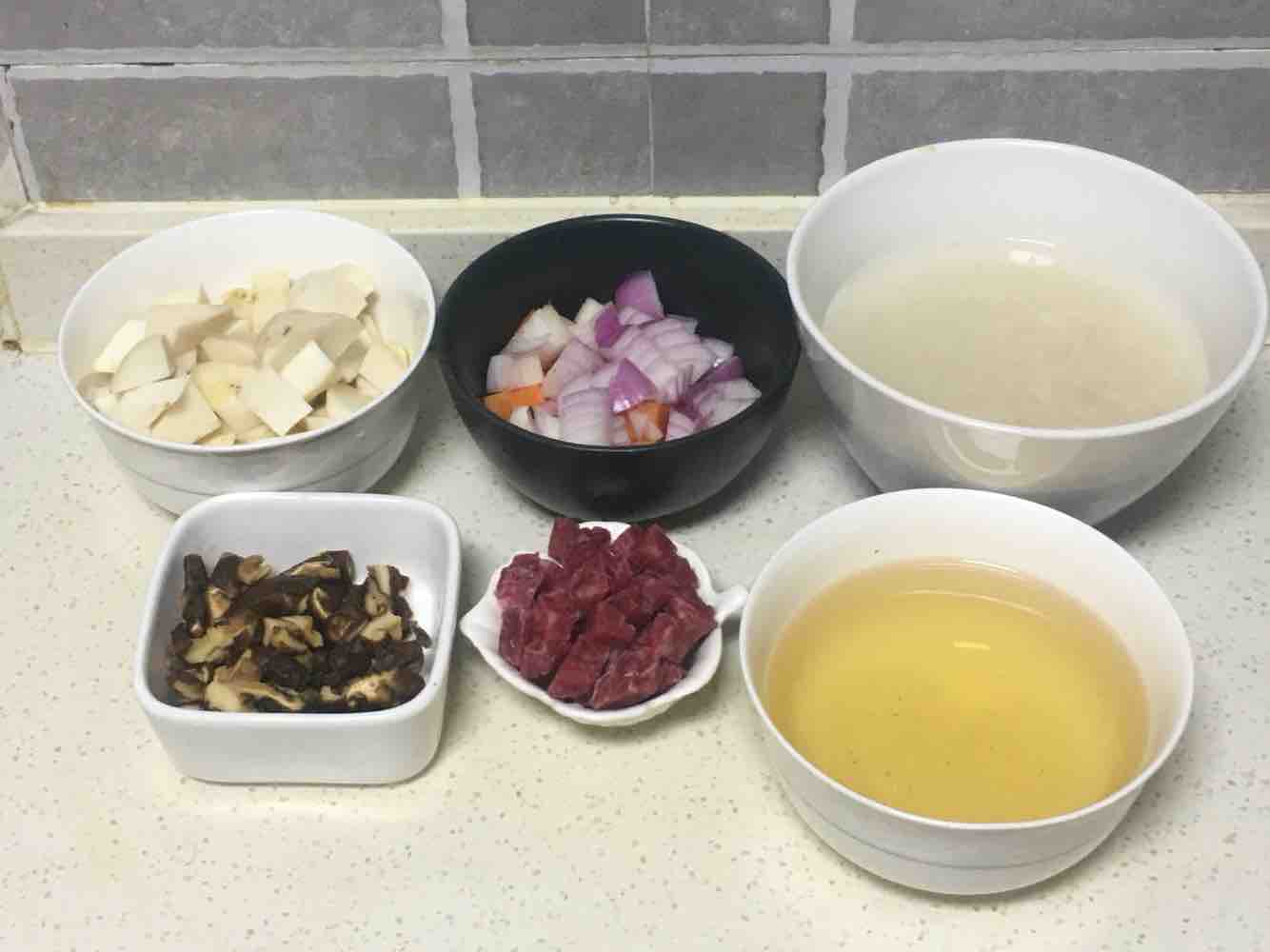 Braised Rice with Taro and Sausage recipe