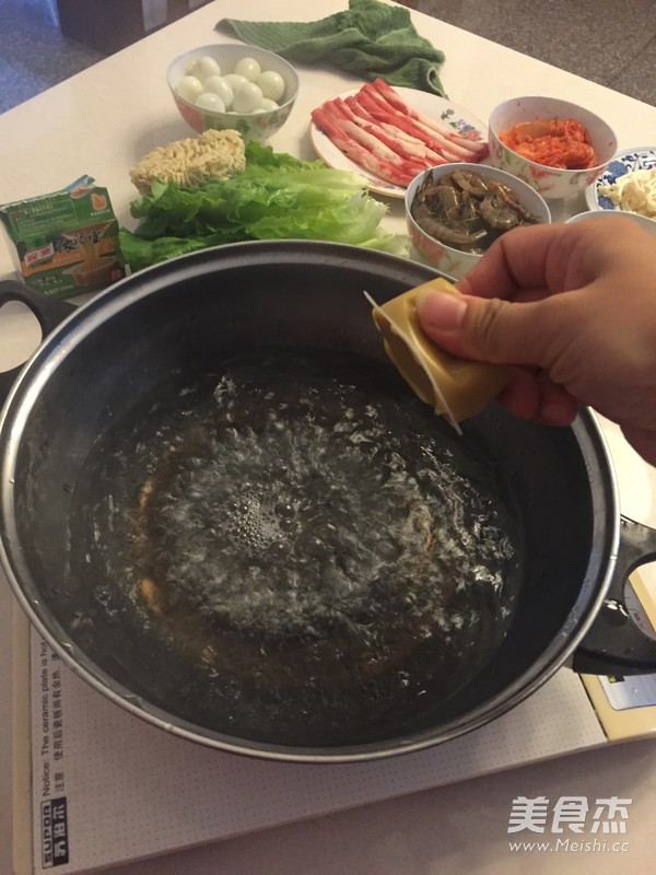 Cheese Rice Cake Kimchi Hot Pot (simple Version) recipe