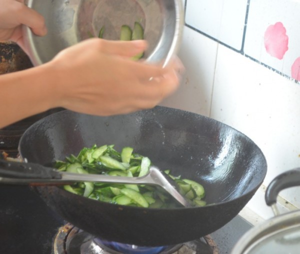 Scrambled Eggs with Cucumber Sausage recipe