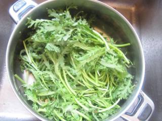 Garlic Chrysanthemum recipe