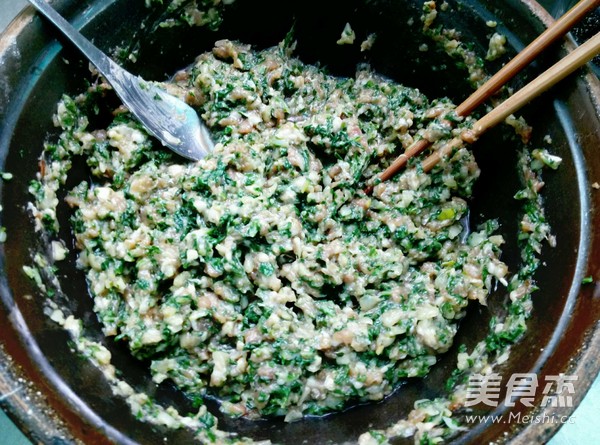 Green Vegetables and Pork Dumplings recipe