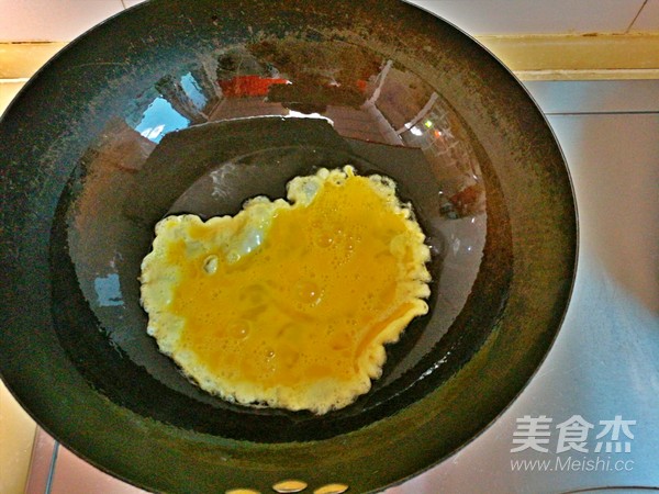 Scrambled Eggs with Tomato and Shrimp recipe