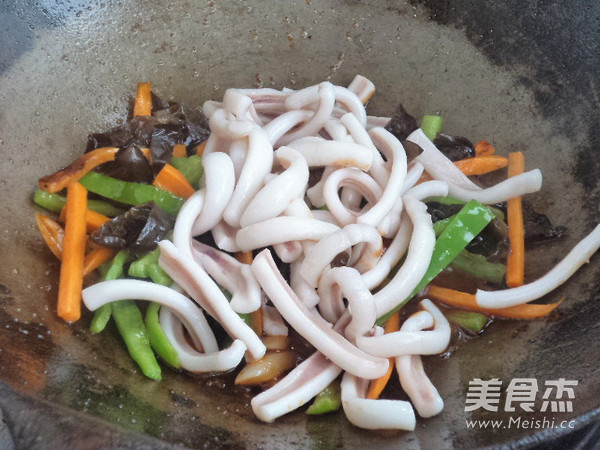 Sauce Fried Squid recipe