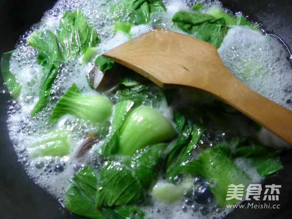 Green Clam Soup recipe