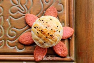 #柏翠婚纱大赛# Daisy Egg Yolk Pastry recipe