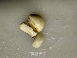 Stir-fried Pork with Garlic Sprouts recipe