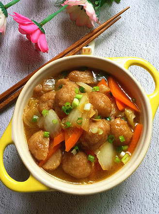Braised Meatballs with Chinese Cabbage