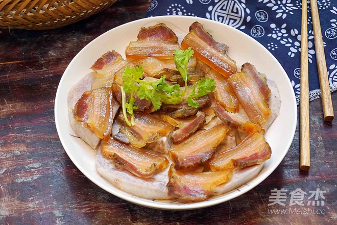 Steamed Bacon with Taro recipe