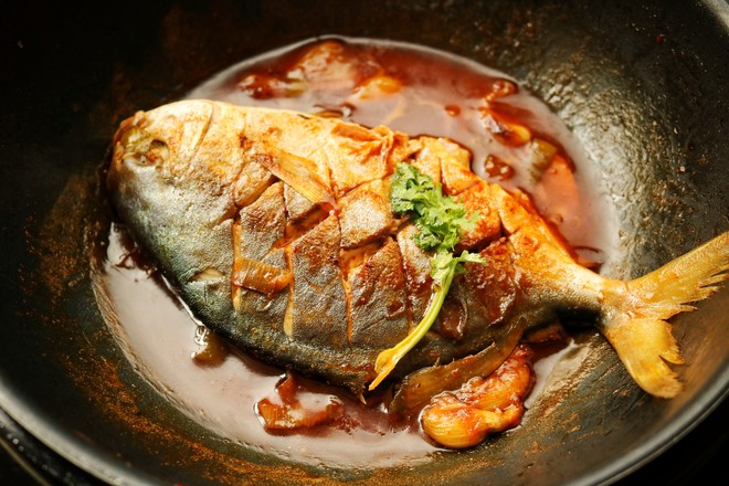 Braised Pomfret with Cumin Sauce recipe