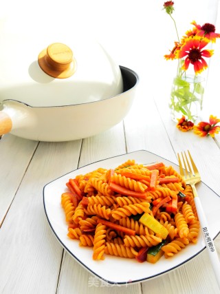 Spiral Pasta with Tomato Sauce recipe