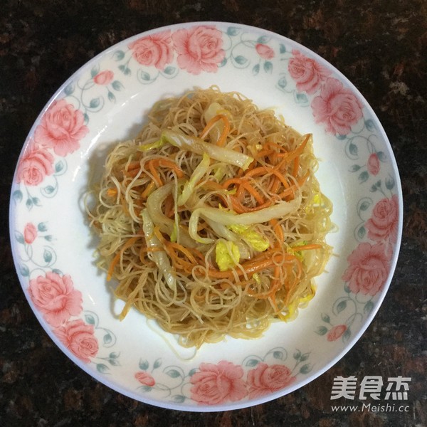 Stir-fried Rice Noodles with Vegetables recipe