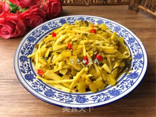 Stir-fried Sauerkraut with Winter Bamboo Shoots recipe