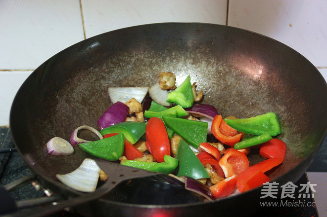 Stir-fried Octopus Feet with Green Red Pepper and Onion recipe