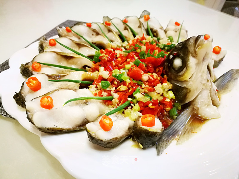 Peacock Fish with Chopped Pepper recipe