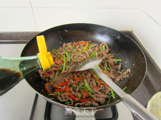 Stir-fried Shredded Beef with Coriander recipe