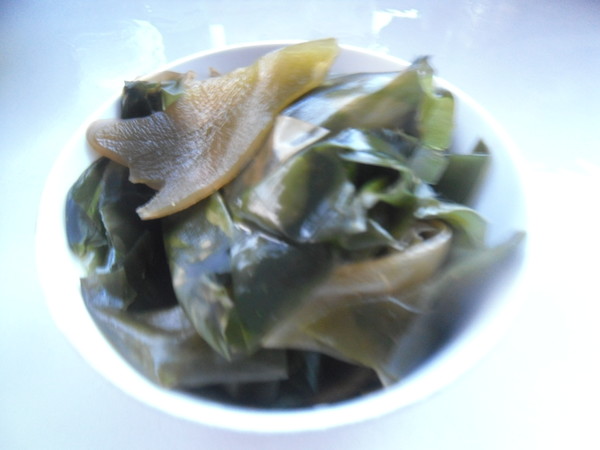 Braised Kelp with Cabbage Leaves recipe