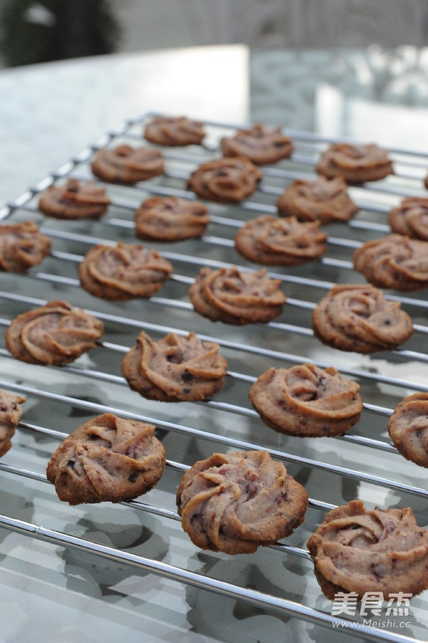 Berry Hazelnut Cookies recipe