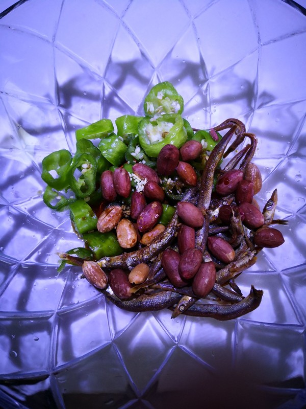 Peanuts Mixed with Dried Whitebait recipe