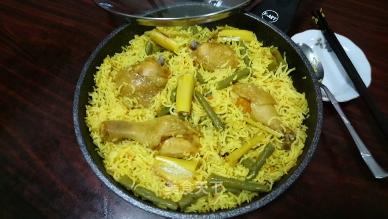 Nanyang Style Lemongrass, Yellow Turmeric and Indian Rice Braised Chicken Drumstick Rice