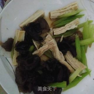 Fungus with Yuba and Enoki Mushrooms recipe