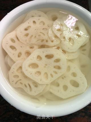 Cold Lotus Root with Sweet and Spicy Sauce recipe