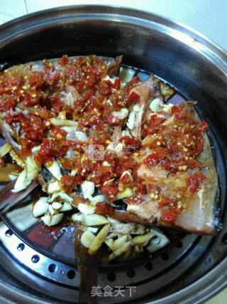 Home-style Chopped Pepper Fish Head recipe