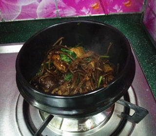 Spicy Tea Tree Mushroom Dry Pot recipe