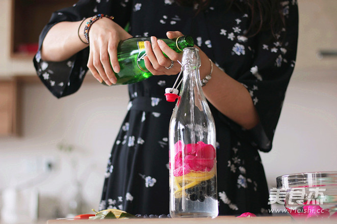 Rose Fruit Sparkling Water recipe