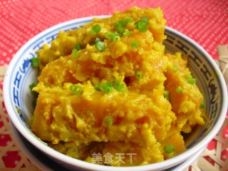 Baked Pumpkin with Salted Egg Yolk recipe