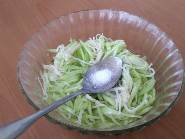 Sweet and Sour Cucumber Enoki Mushroom recipe