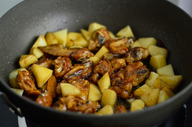 Braised Chicken Wings with Mushrooms recipe