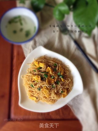 #trust之美#[food for One Person] Fried Eggs with Dried Noodles recipe