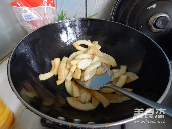 Stir-fried Winter Melon Strips with Soy Sauce recipe