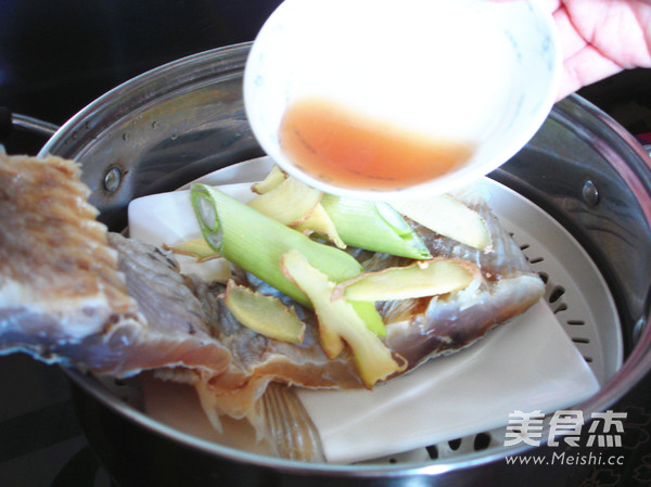 Steamed Salted Fish Rich in Vitamins recipe