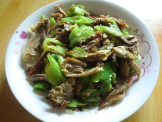 Stir-fried Roast Duck with Hot Pepper recipe