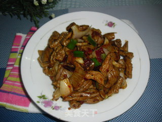 Fried Pig Small Intestines with Onions recipe